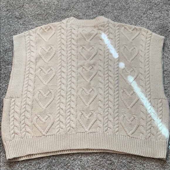 Women's Cream Cable Knit Sweater Vest - Picture 7 of 8